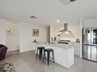 57 Mariposa Gardens, Success