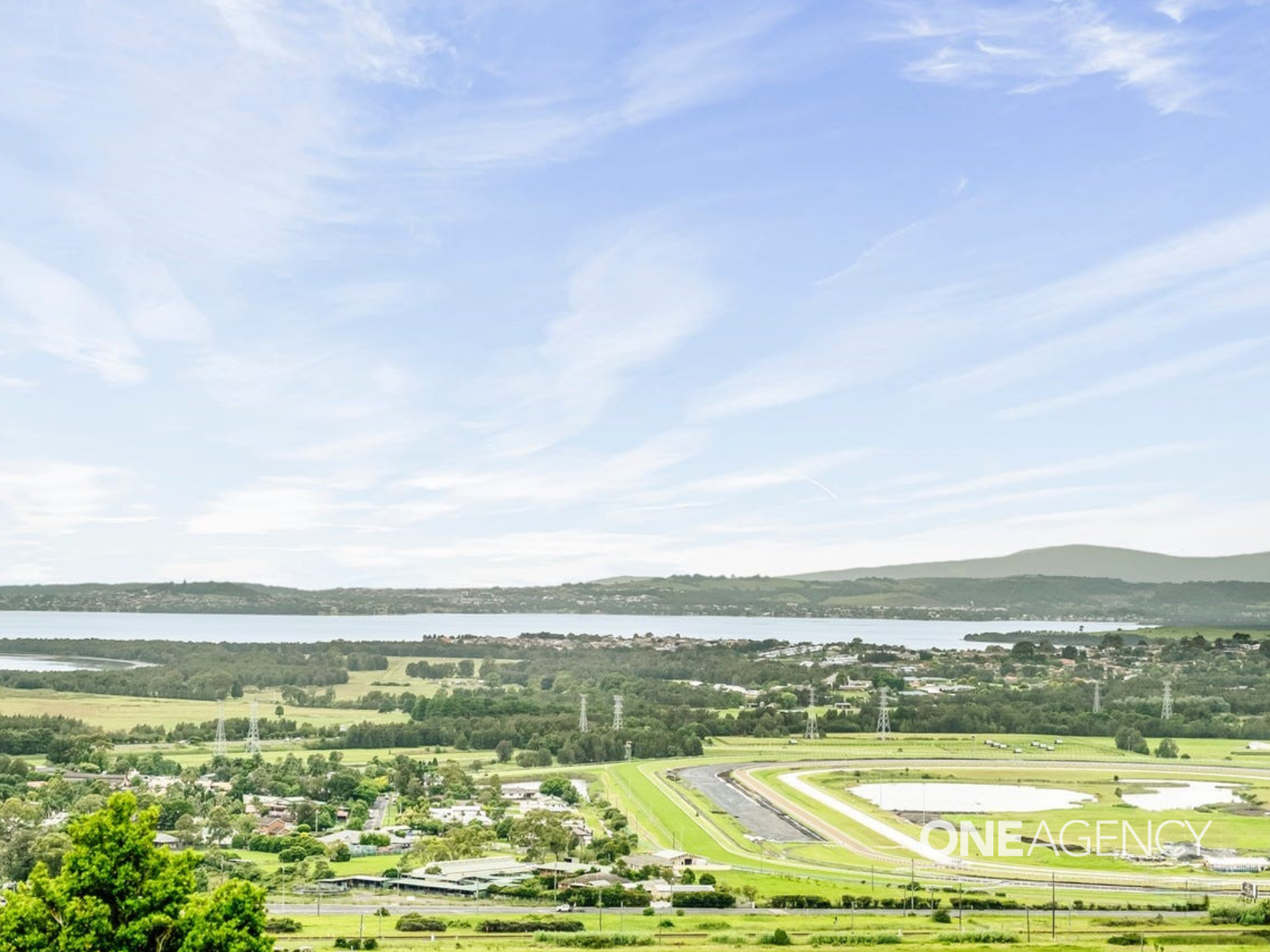 189 Farmborough Road, Farmborough Heights