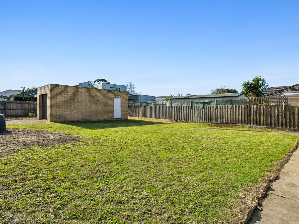 15 Ellen St, Parkdale