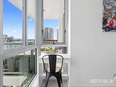 1803 / 1 Como Crescent, Southport
