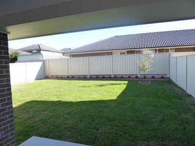 214 South Circuit, Oran Park