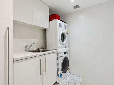 15 / 39-43 Bow River Crescent, Burswood