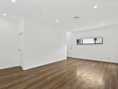 2 / 19 Anthony Street, Lake Illawarra