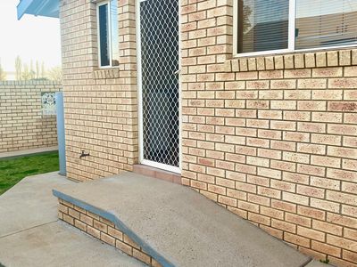 1 / 2-4 Ken Payne Place, Parkes