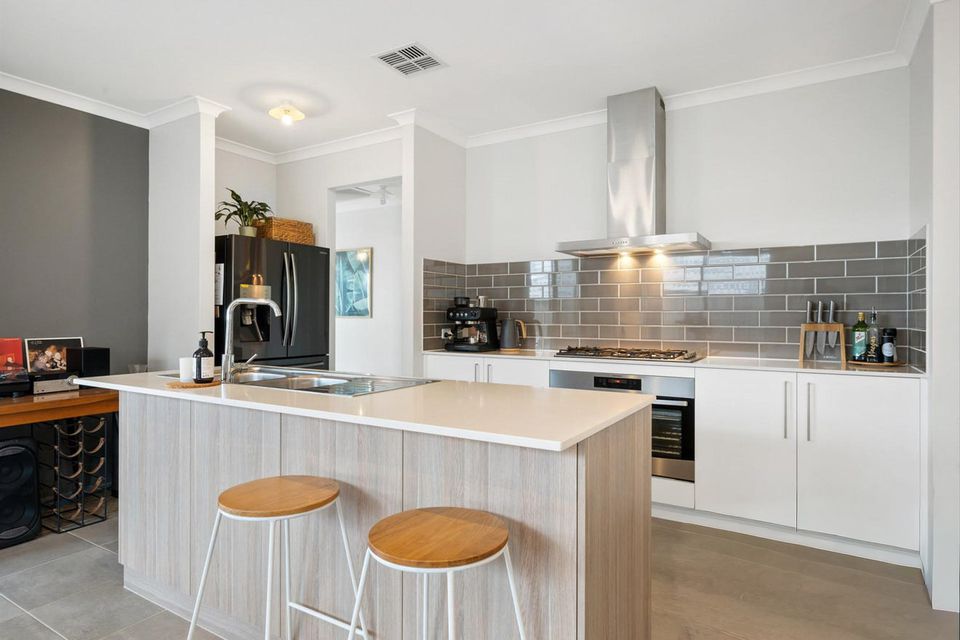 87 Portobello Parade, Wellard