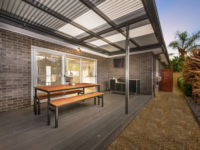 2 / 2 Mallacoota Court, Taylors Lakes