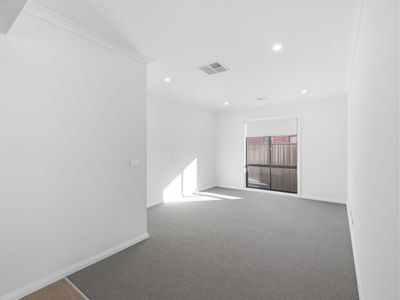 24 Sandalwood Street, Wangaratta