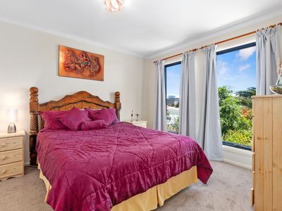 10 Resolute Avenue, Normanville