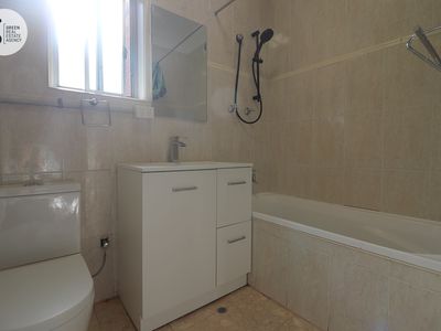 1 / 8 Gaza Road, West Ryde