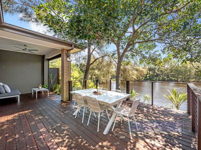 2 / 3 Halyard Court, Ocean Shores