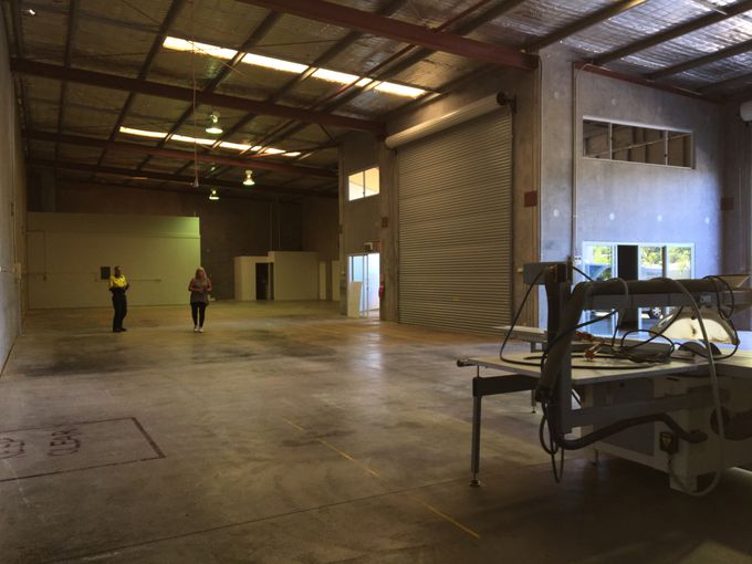 Unit 1, 2, 3 and 4  / 18  Tectonic Crescent , Kunda Park