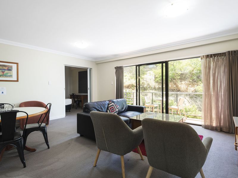 412 / 112 Mounts Bay Road, Perth