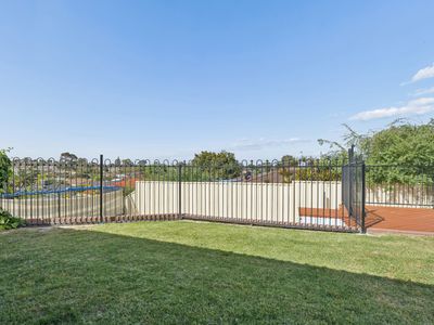 16 Ronsard Place, Yangebup