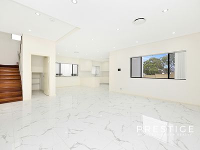 83 Villiers Avenue, Mortdale