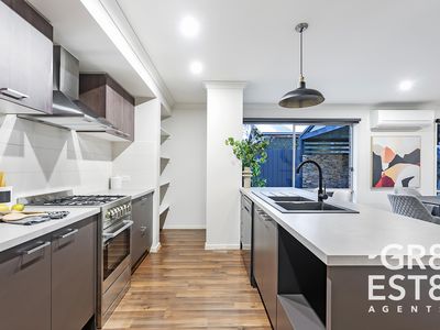 31 RANFURLIE BOULEVARD, Cranbourne West