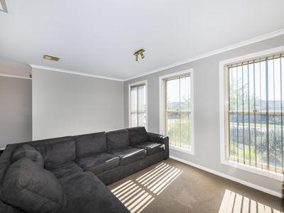 15 Hutchison Circuit, Crestwood