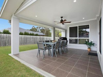 1 / 34 Hughes Road, Urangan