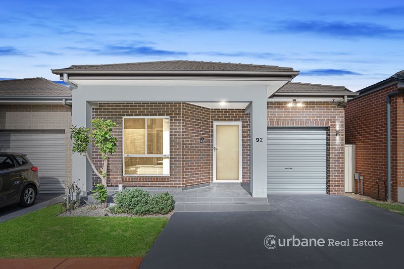 92 Ludhiana Glade, Schofields