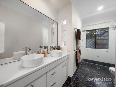 10 Ellesons Place, Douglas