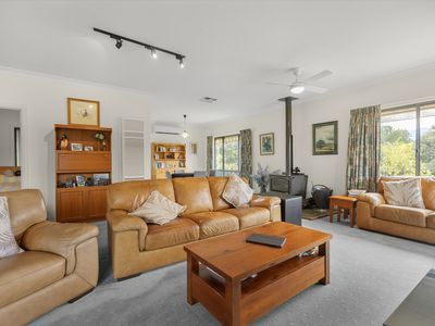 6 Charles Street, Tawonga