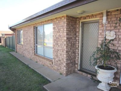 2 / 36 Cunningham Street, Dubbo
