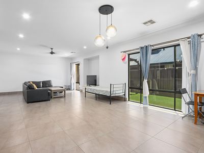 43 Larimar Parade, Byford