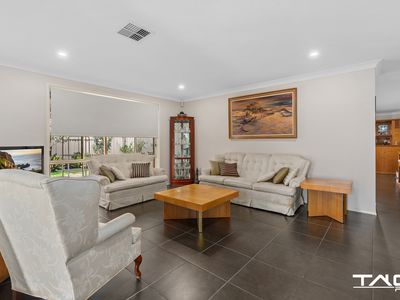 15 Falcon Crescent, Claremont Meadows