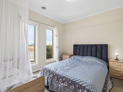 29 Basinview Drive, Tarneit