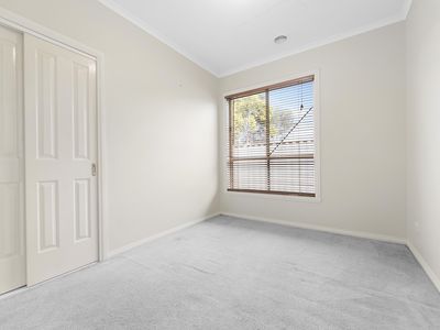 9 Simpson Place, Caroline Springs