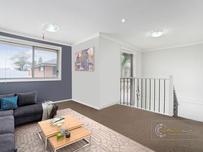 4 / 61 Portico Parade, Toongabbie