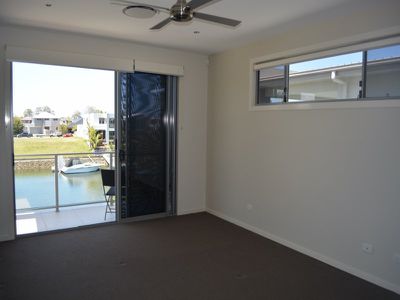 38 River Links Boulevard East, Hope Island