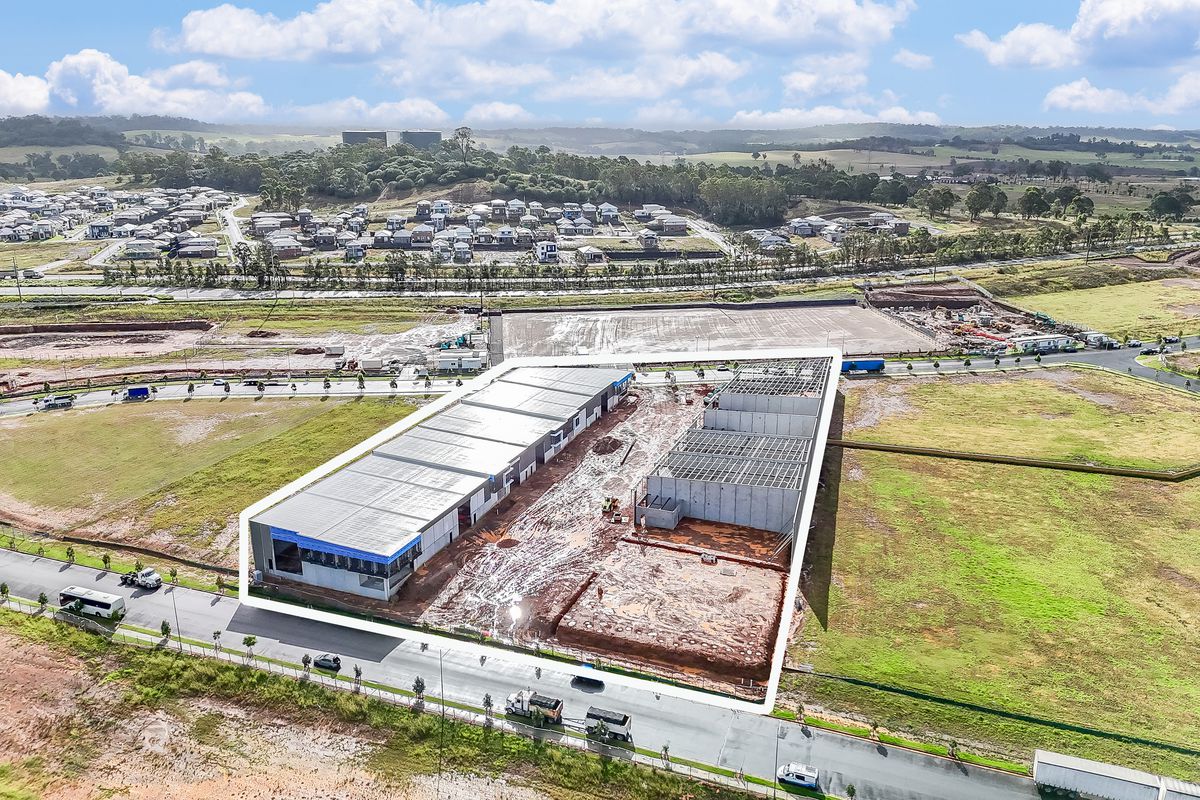 2 / 30 Southwell Road, Oran Park