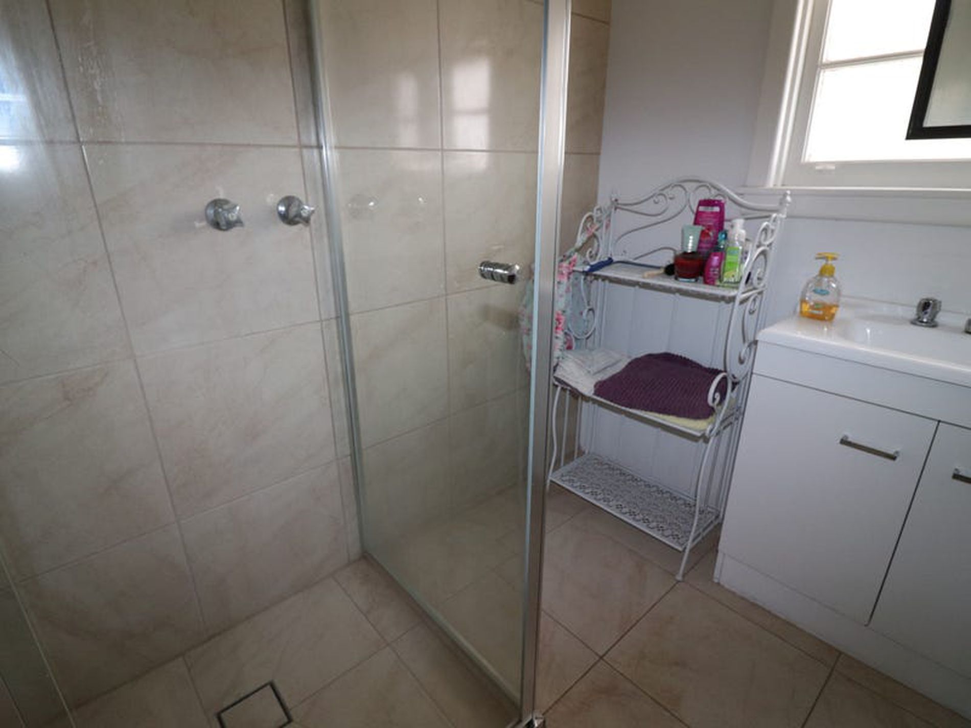 15 Heywood Cres, Seymour