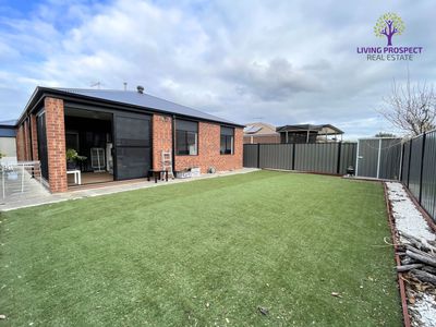 58 Regal Road, Point Cook