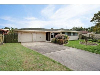76 St Andrews Drive, Tewantin