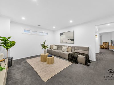 27 Strikeline Crescent, Clyde North