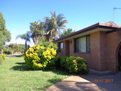24 Coral Crescent, Dubbo