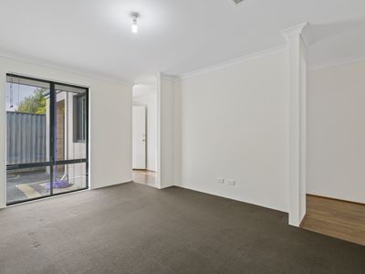 2 / 99 Manning Road, Manning