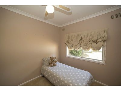16 Strickland Street, Dubbo