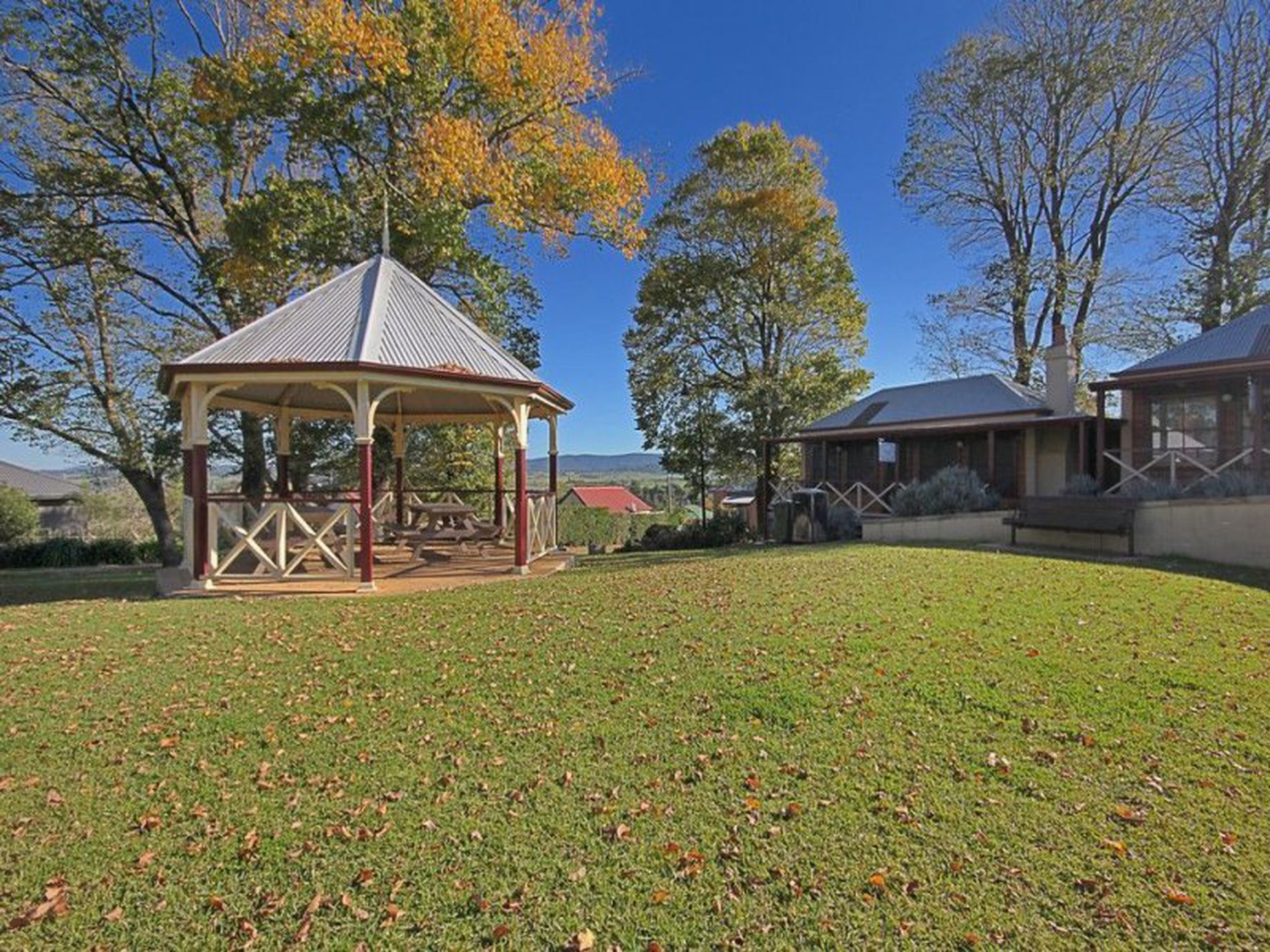 7 / 107 Princes Highway, Milton