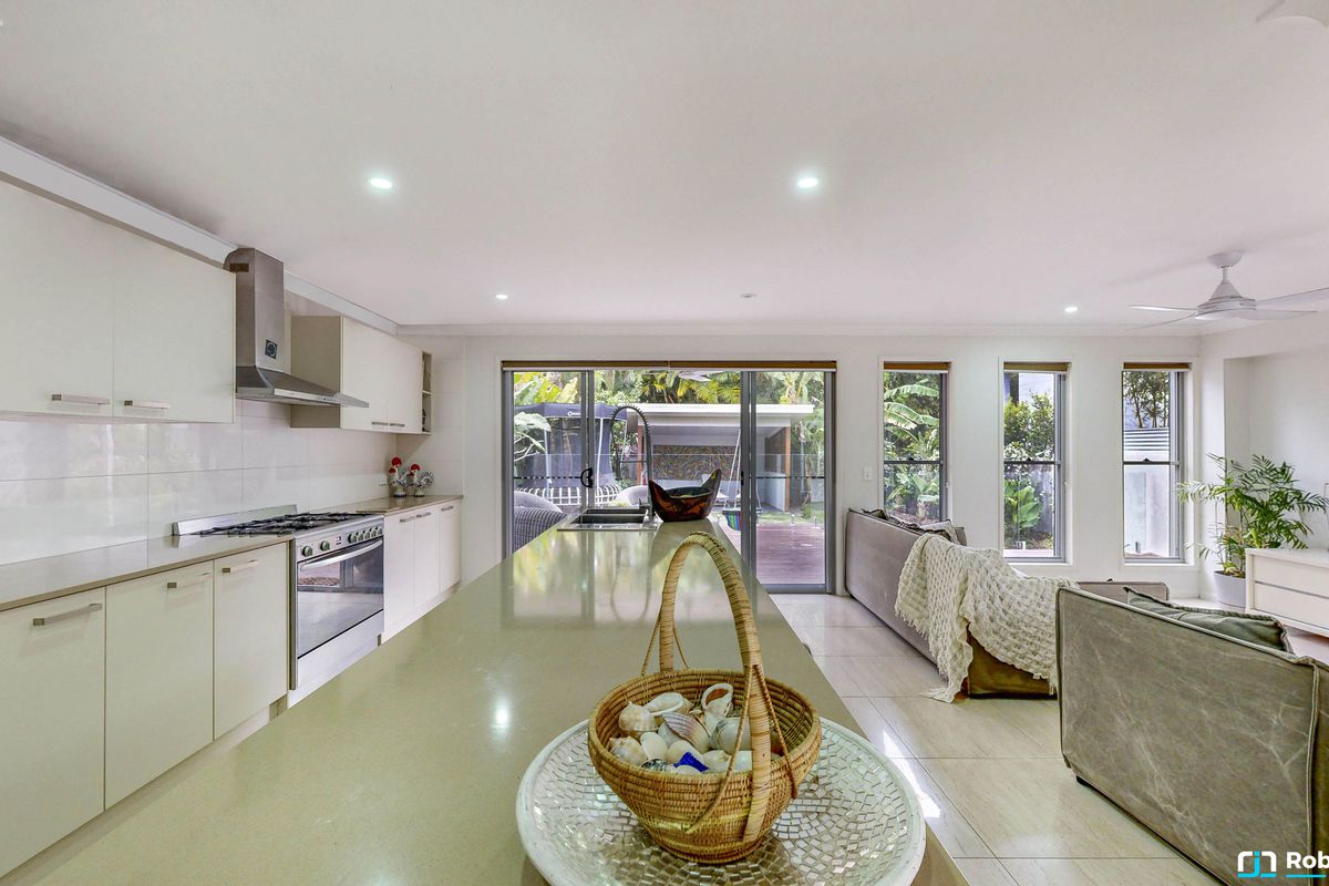 25 Myles Street, Tewantin