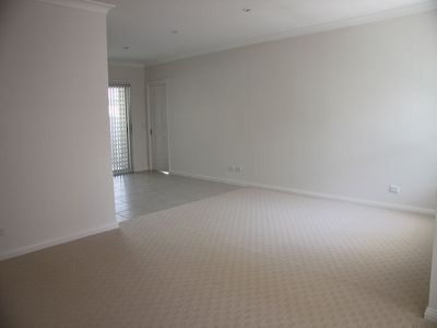 1 / 23 Robina Grove, Forster