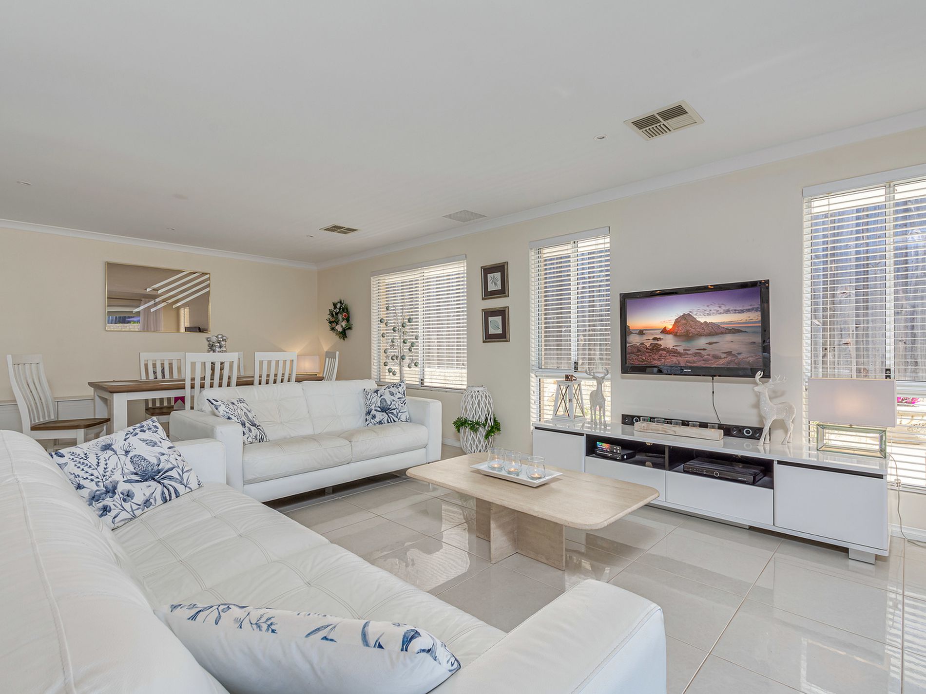 24 Spiral Flag Road, Yanchep