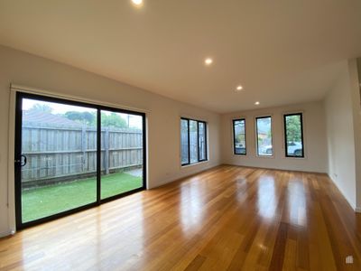 1/12 Kathryn St, Fawkner