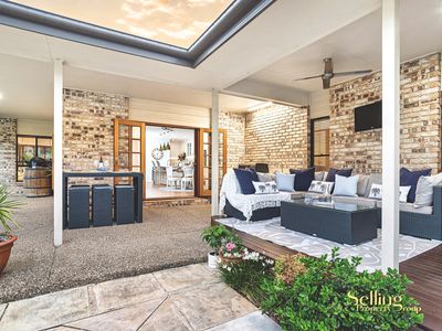 18 Timberlea Court, Helensvale