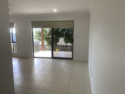 1 / 3 Ridge View Court, Nikenbah
