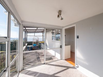 92 Stenhope Crescent, Corstorphine