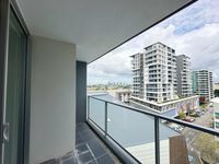 883 level 7 / 43 Hercules Street, Hamilton