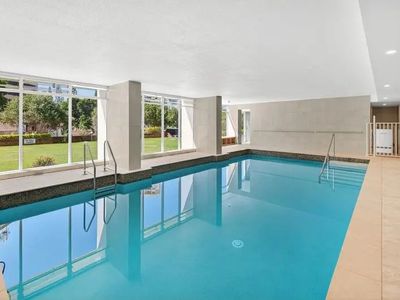 4E / 2 RIVERVIEW PARADE, Surfers Paradise