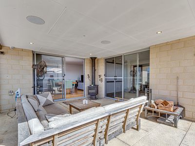 48 Firewood Vista, Yanchep